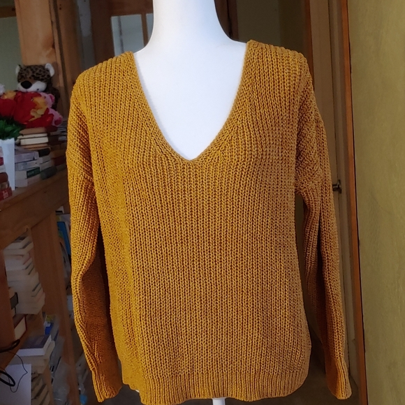 Hippie Rose Sweaters - Hippie Rose. Double V Necked. Golden Mirage.